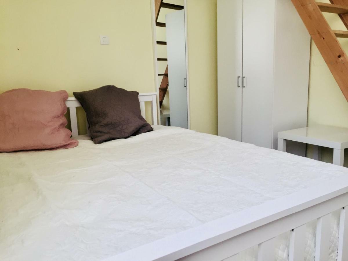 Bigorra Centre Le Sanctuaire La Grotte , Parking Apartment *
